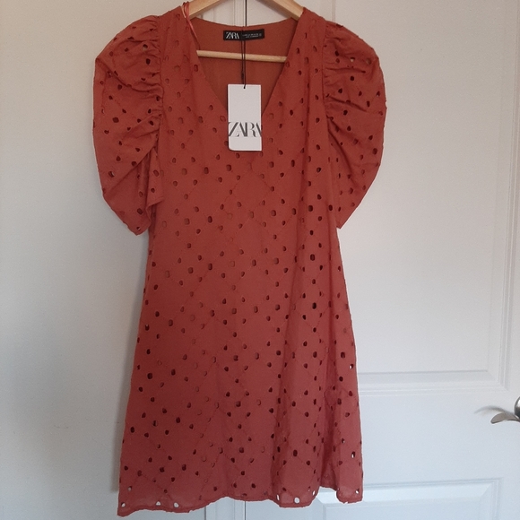 Zara Dresses & Skirts - Dress